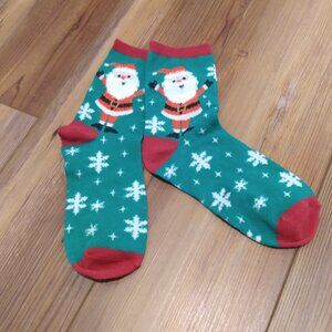 *Free With Purchase* Christmas Socks